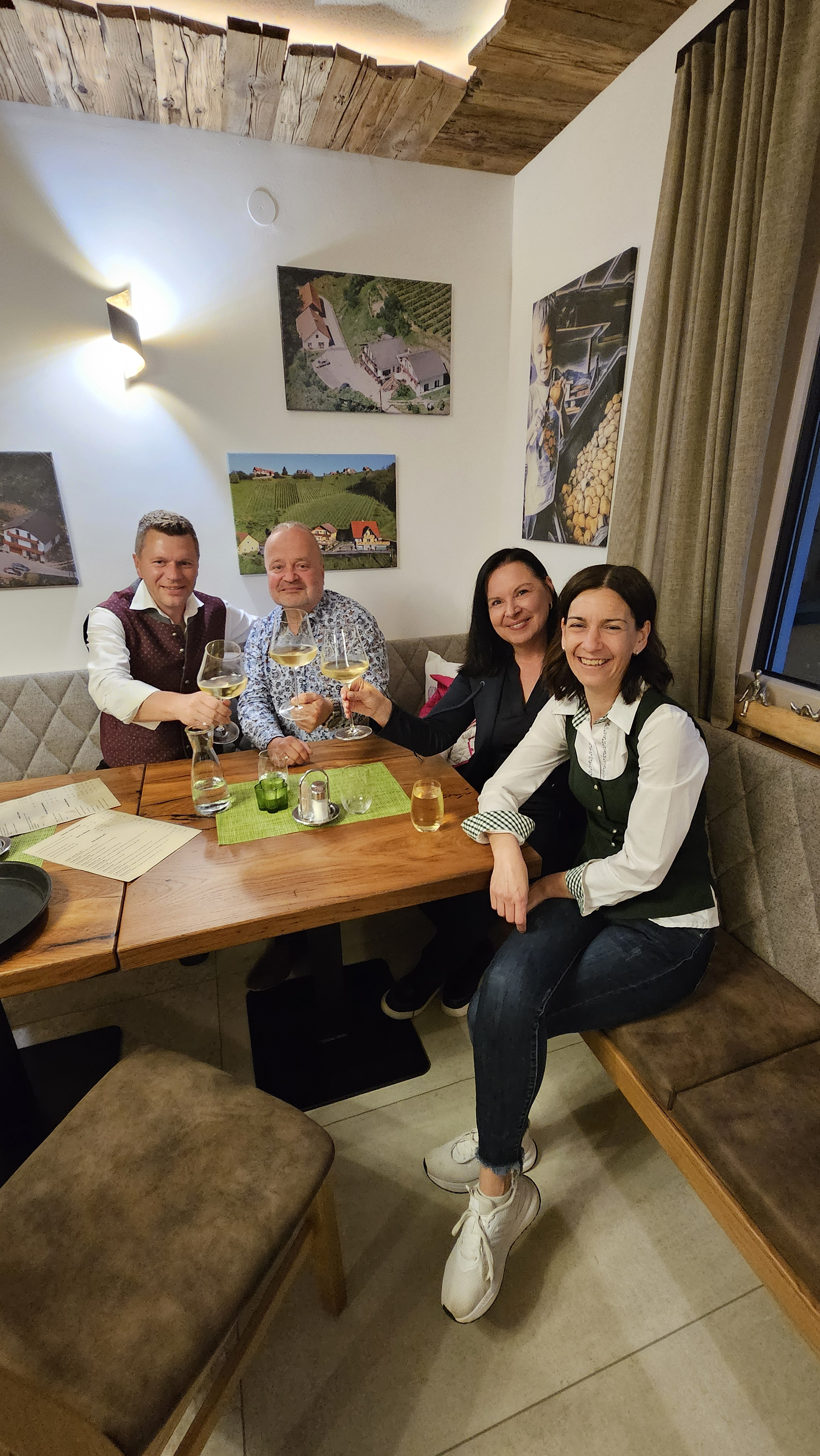 Neuer&ouml;ffnung Weingut Stoff in Kitzeck!